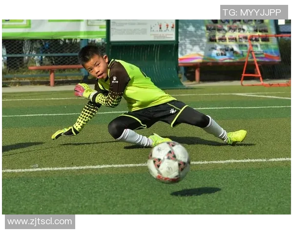 武汉篮球队盯防战术创新探索与实践分析全景解读 武汉篮球队盯防战术创新探索与实践分析全景解读