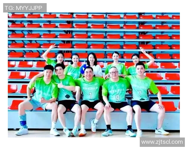 南京排球队荣登全国排球团队协作排行榜首位展现卓越团队精神与实力 南京排球队荣登全国排球团队协作排行榜首位展现卓越团队精神与实力