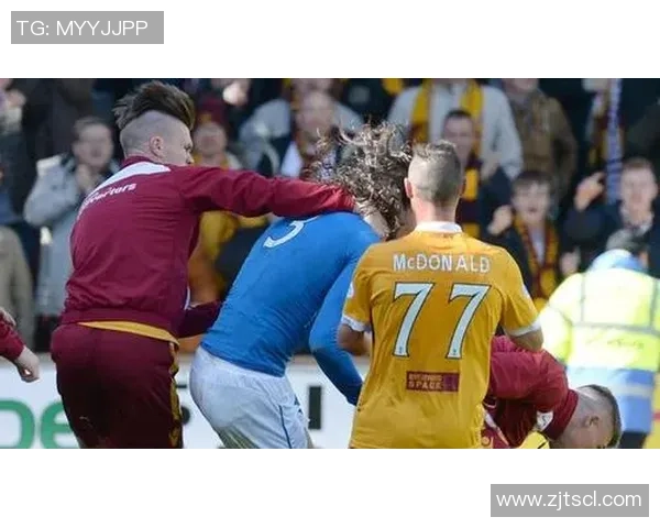 足球明星女友遭遇暴力事件视频曝光引发社会关注与讨论